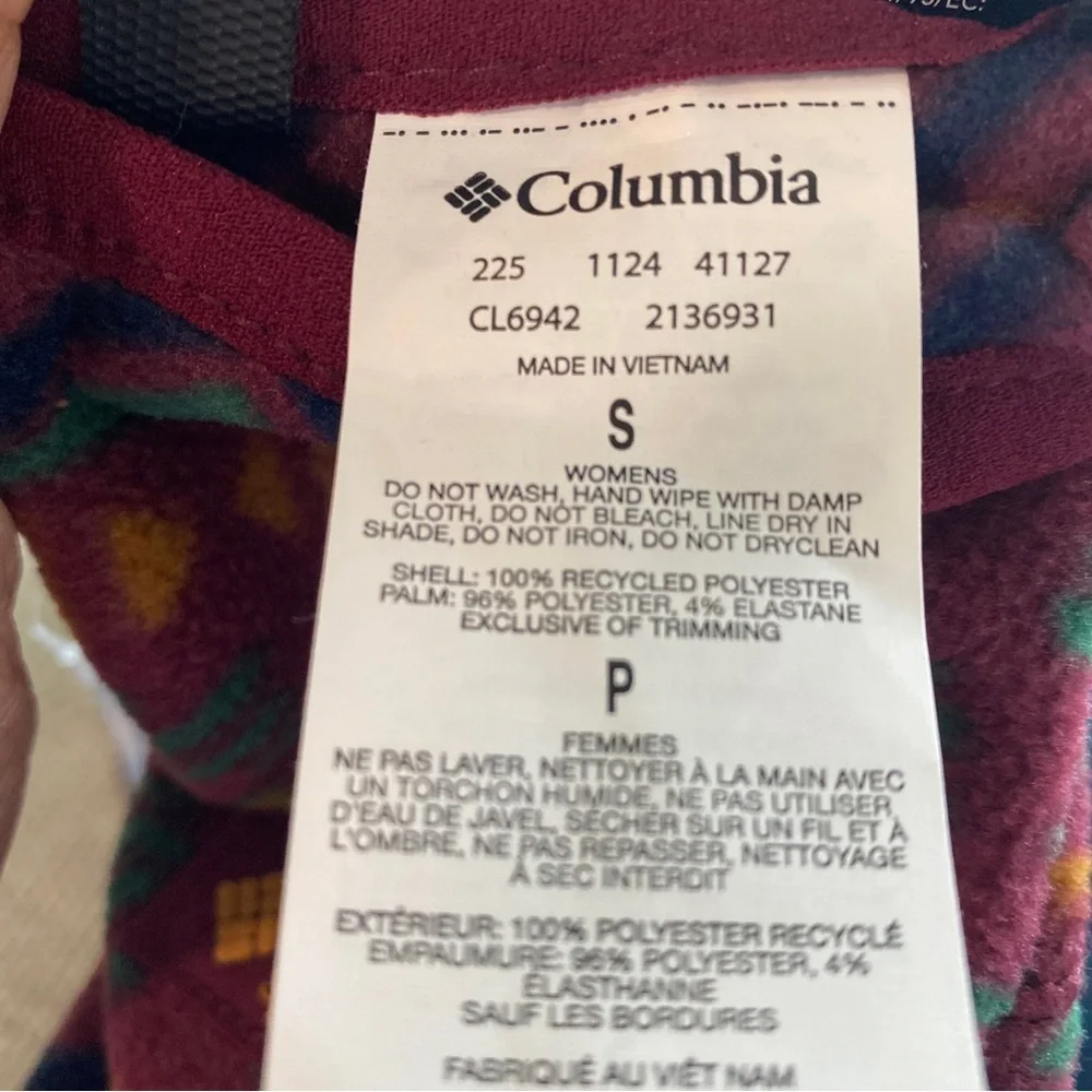 Columbia Burgundy Fleece Gloves with Multicolor Geometric Print